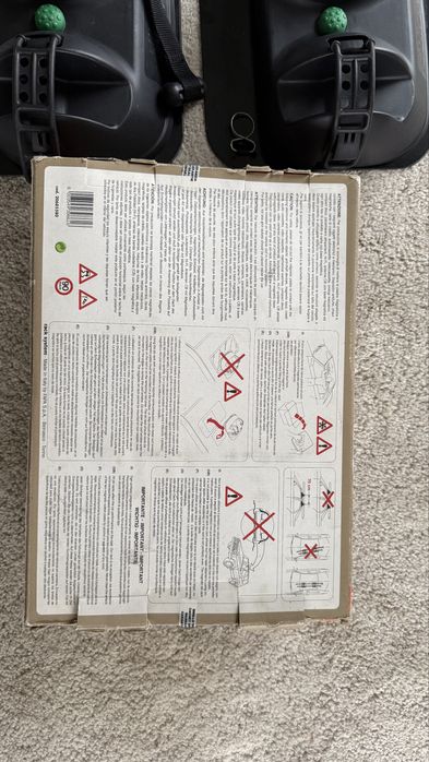 Magnetyczny uchwyt, bagażnik na narty Blitz