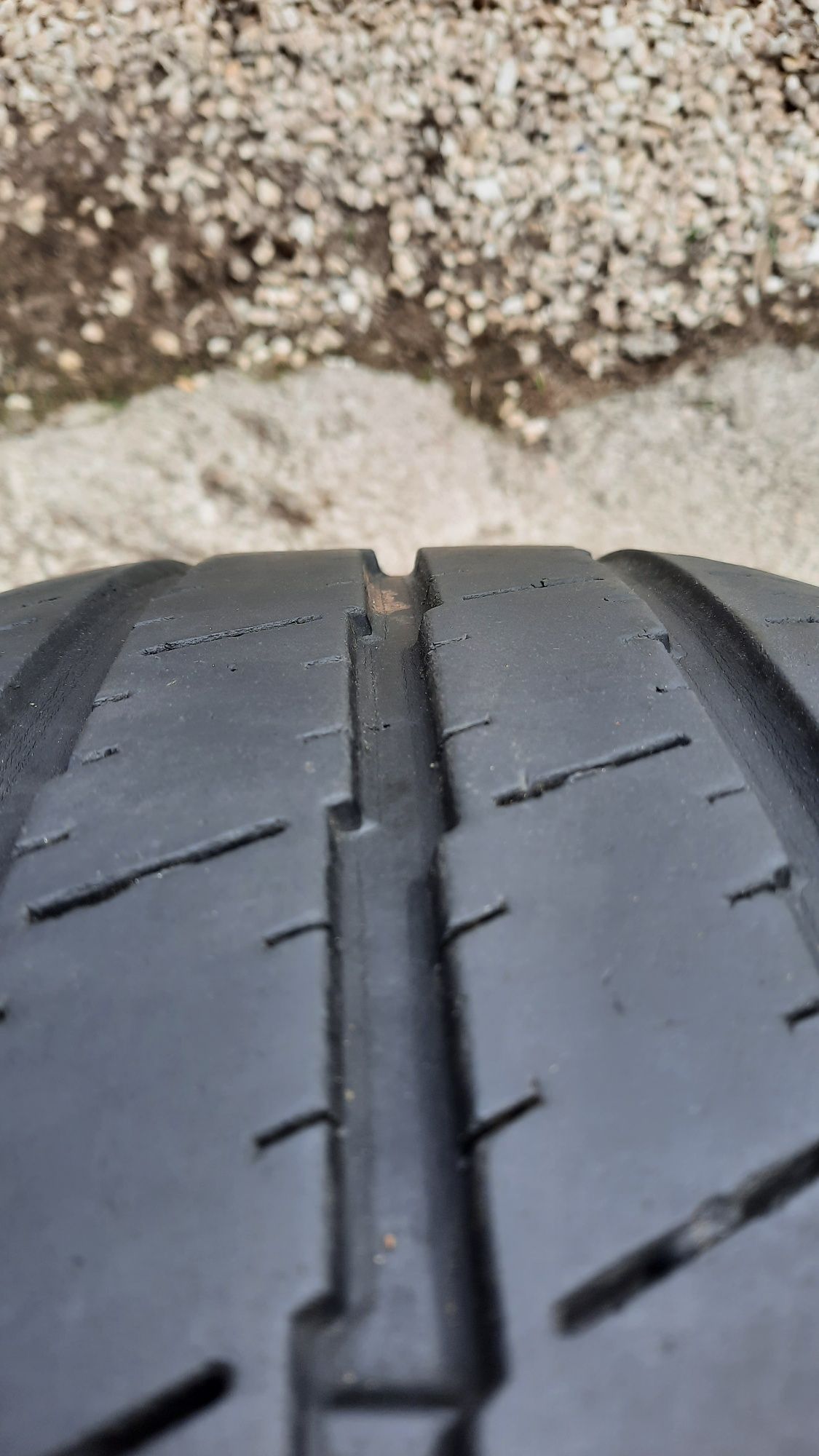 Continental 235/65 R16 C Vanco 2