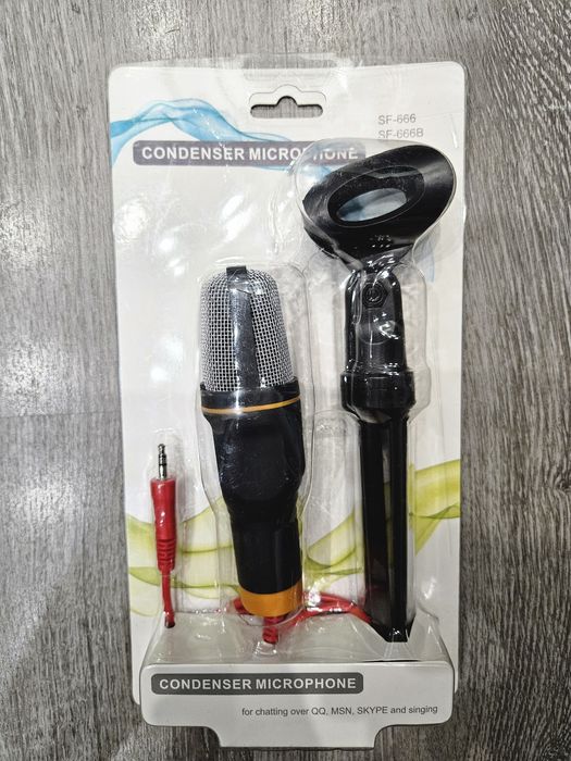 Мікрофон із штативом SF 666