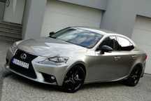 Lexus IS 223KM. Przedłużona gwaracja na układ hybrydowy. Bezwypadkowy.