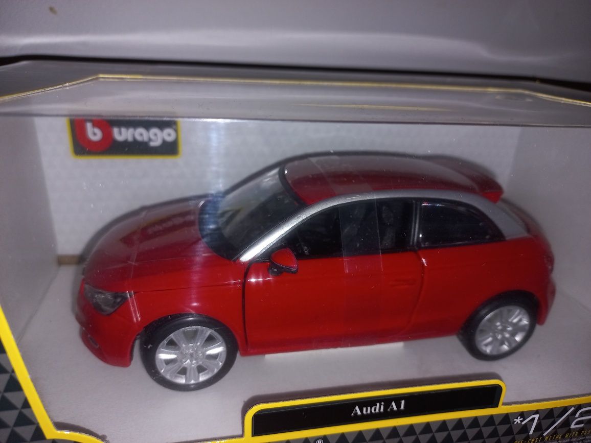 Bburago Audi A1 czerwone, skala 1:24