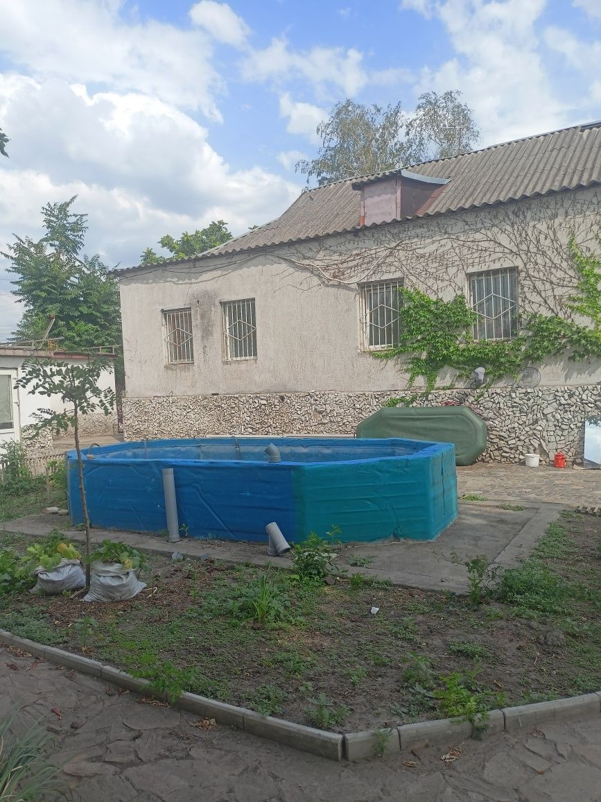 Здам кімнати під проживання  чи комплекс