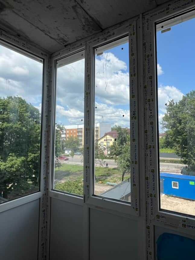 Продам квартиру в центрі Бородянки