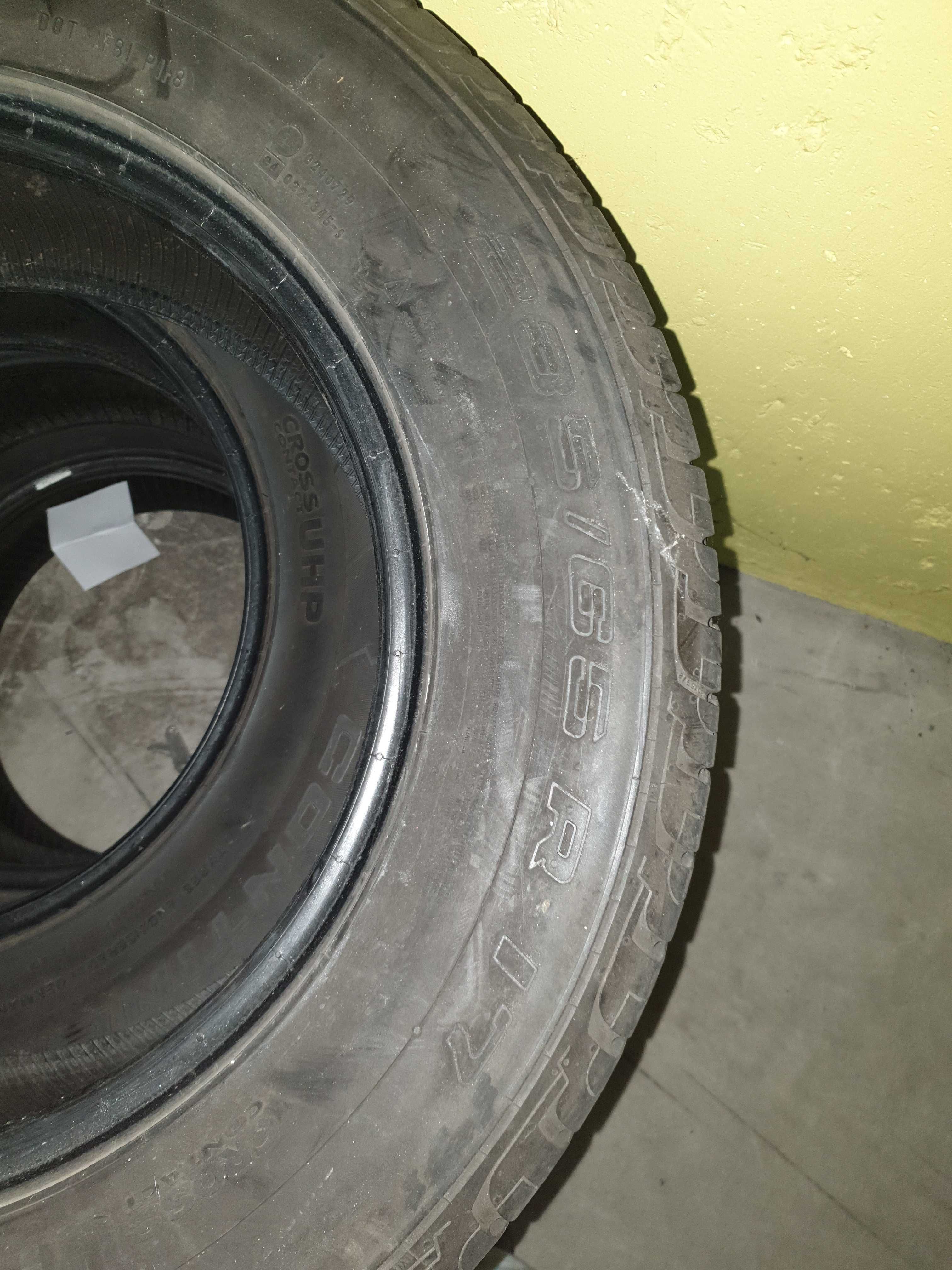 Vendo Pneus 235/65R17