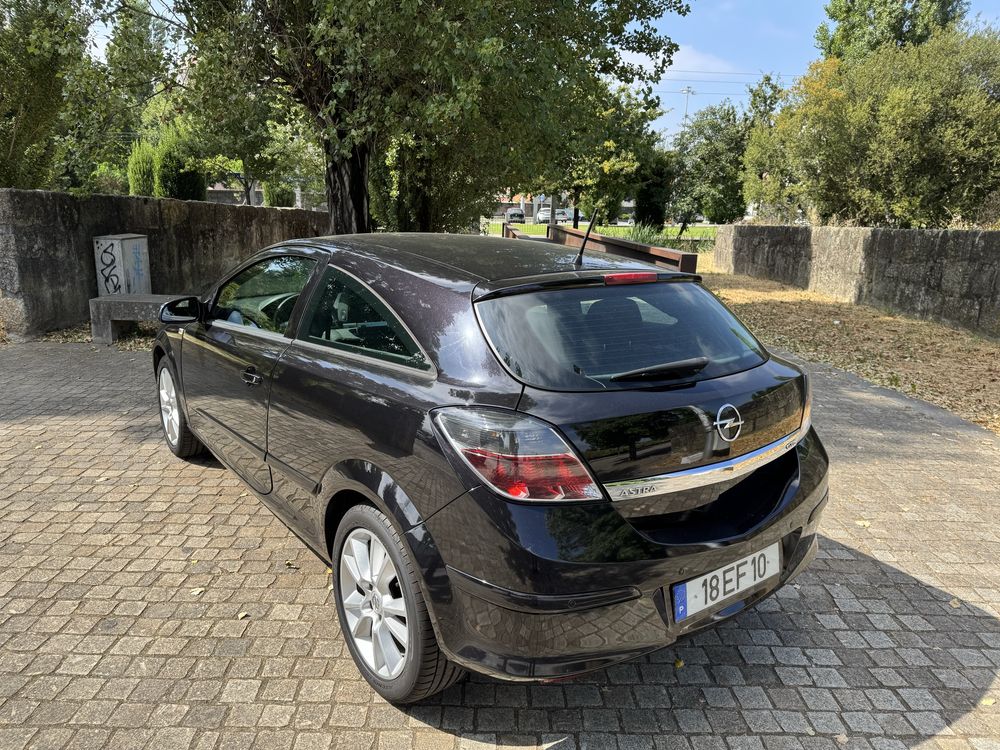 Opel Astra GTC 1.7cdti 125 cv