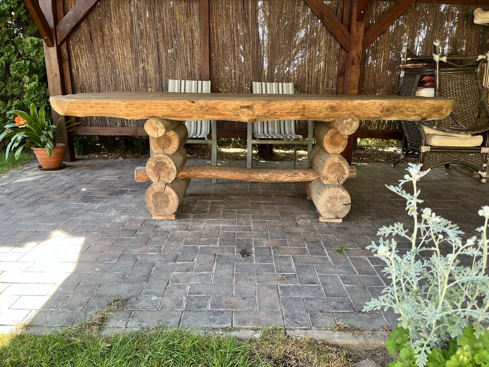 Stół ogrodowy  z bali