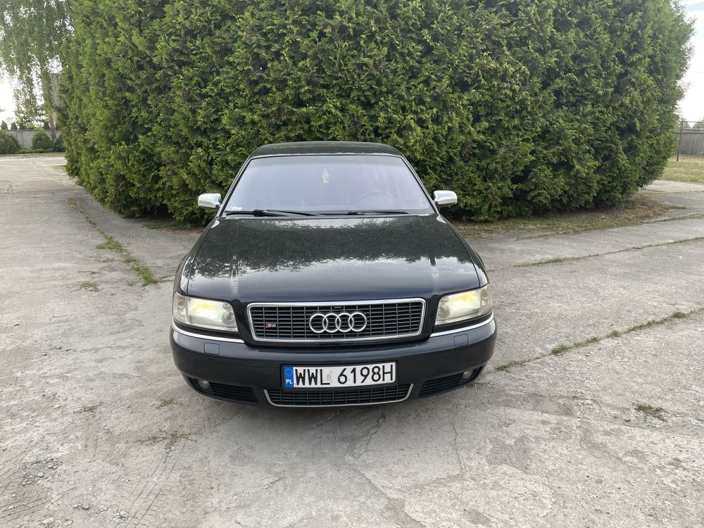 Audi S8 D2 2001r