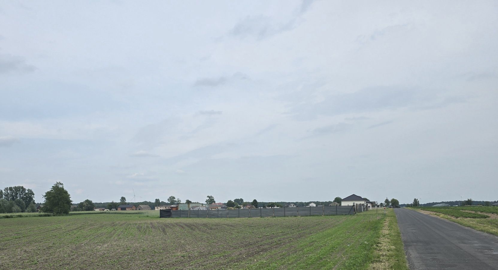 Sprzedam działkę budowlaną ll etap