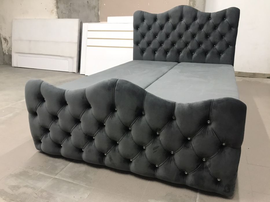 Łóżko 140/200 tapicerowane pikowane guzikami Kontynentalne materac