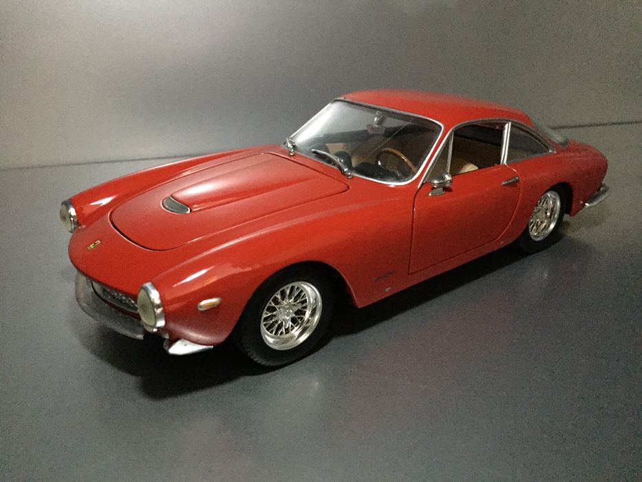 Ferrari 250 gt Berlinetta - hotwheels 1:18