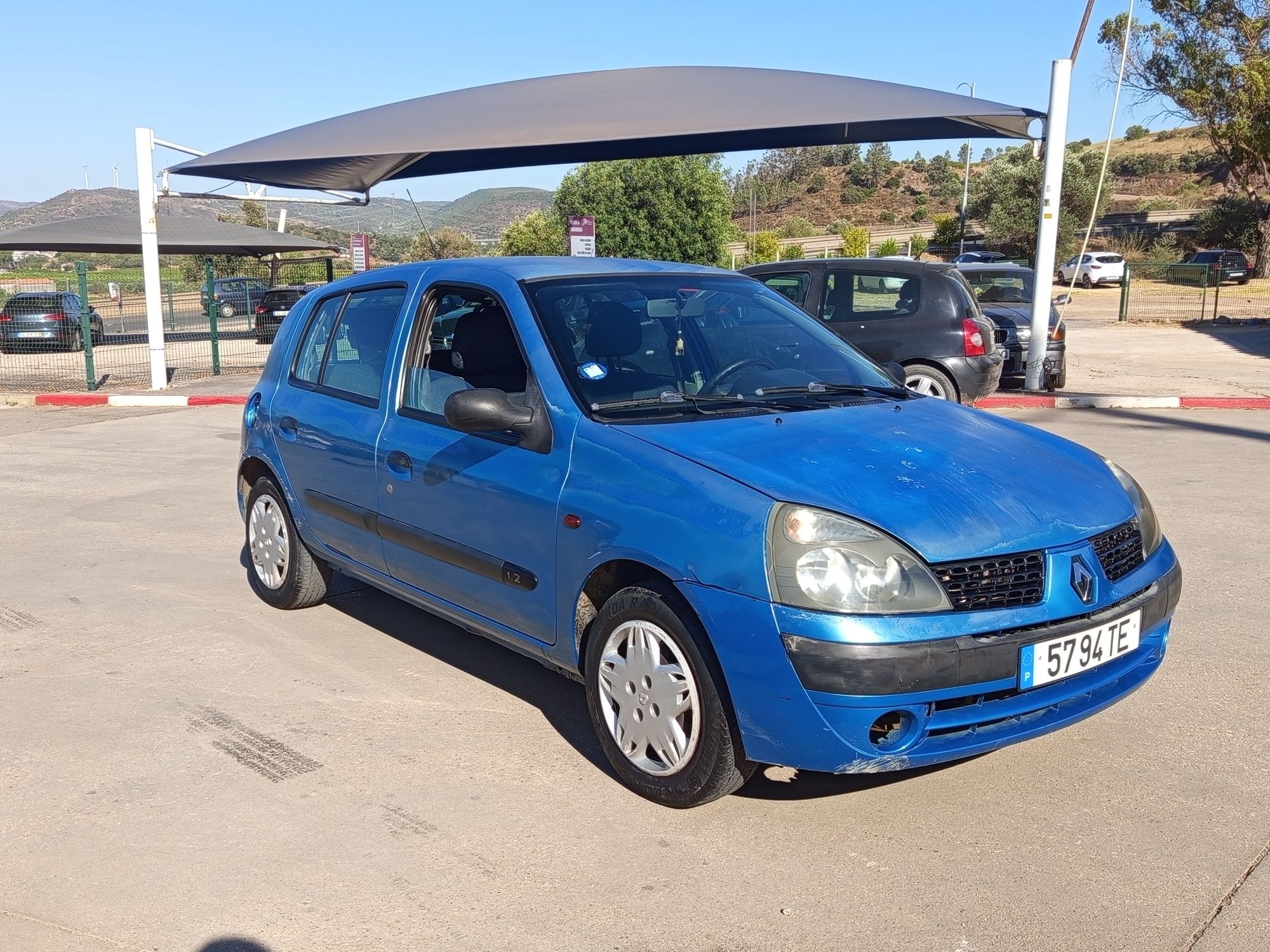 Oportunidade Renault Clio 1.2 16v gasolina em excelente estado