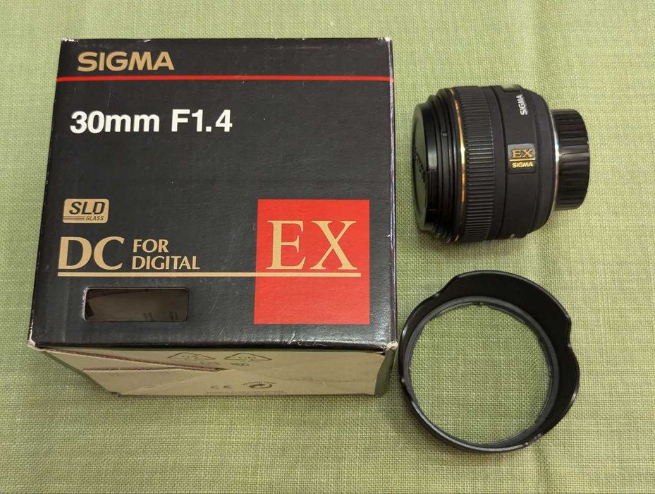 Новий Sigma 30mm f 1.4 DC HSM EX for Nikon