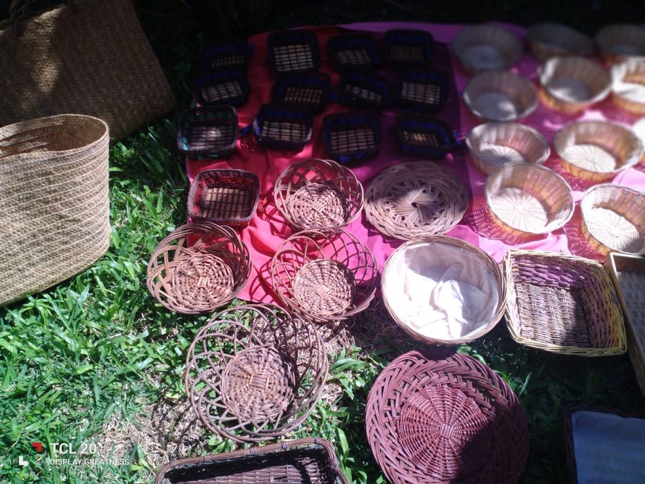 50 cestos + 2 cestas grandes