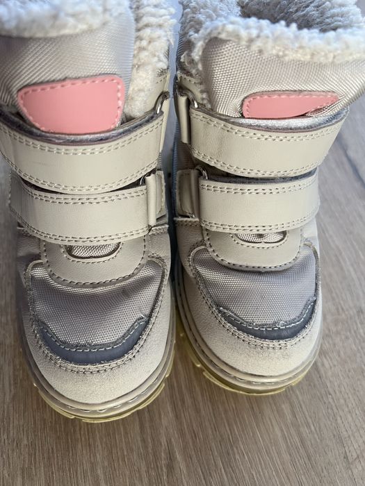 Зимове взуття черевики ботінки чобітки дитячі 15.5 см