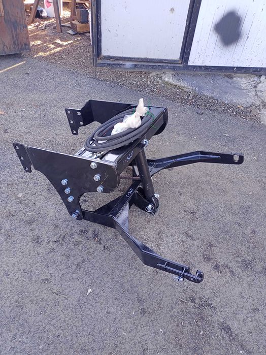 TUZ przedni podnośnik trzy punktowy układ zawieszenia C360