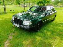 Mercedes-Benz 124