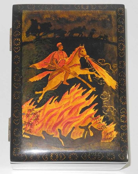 LAKA - szkatułka z Wietnamu w idealnym stanie!