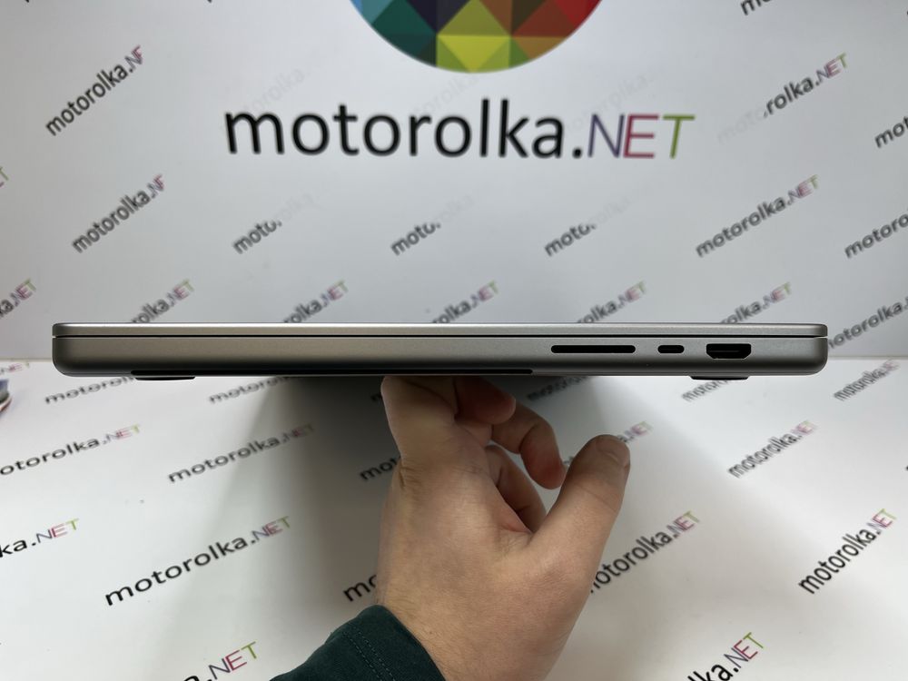 Macbook Pro 16 (a2485) Space Grey на запчасти! iCloud! M1 MAX, 64 RAM