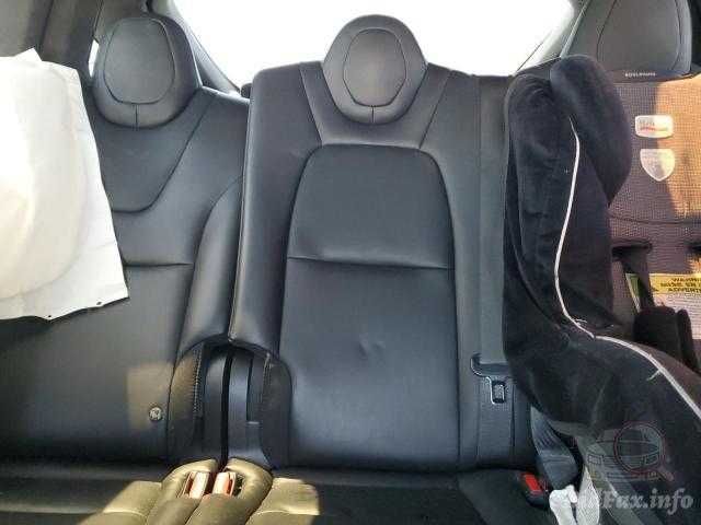 Tesla Model X 20-й рік long ranger