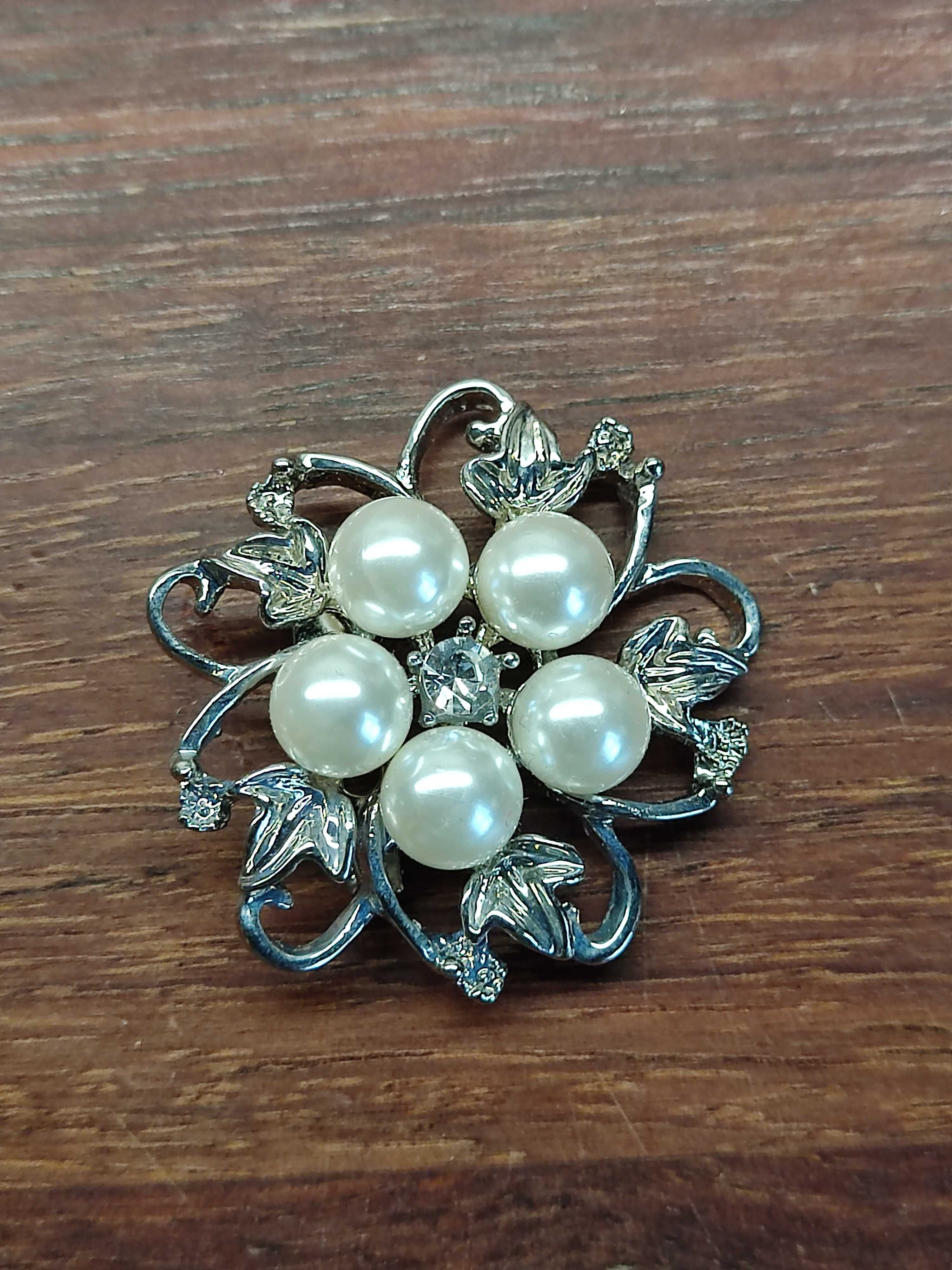 Srebrna broszka cyrkonia z perłami vintage