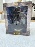 Fallout Maximus Figurka Duza Dark Horse NOWA