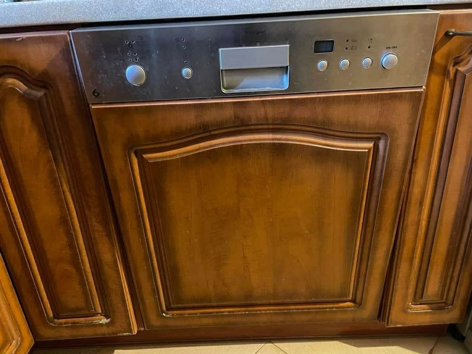 Meble kuchenne ze sprzętem AGD (bez lodówki) – komplet do sprzedaży