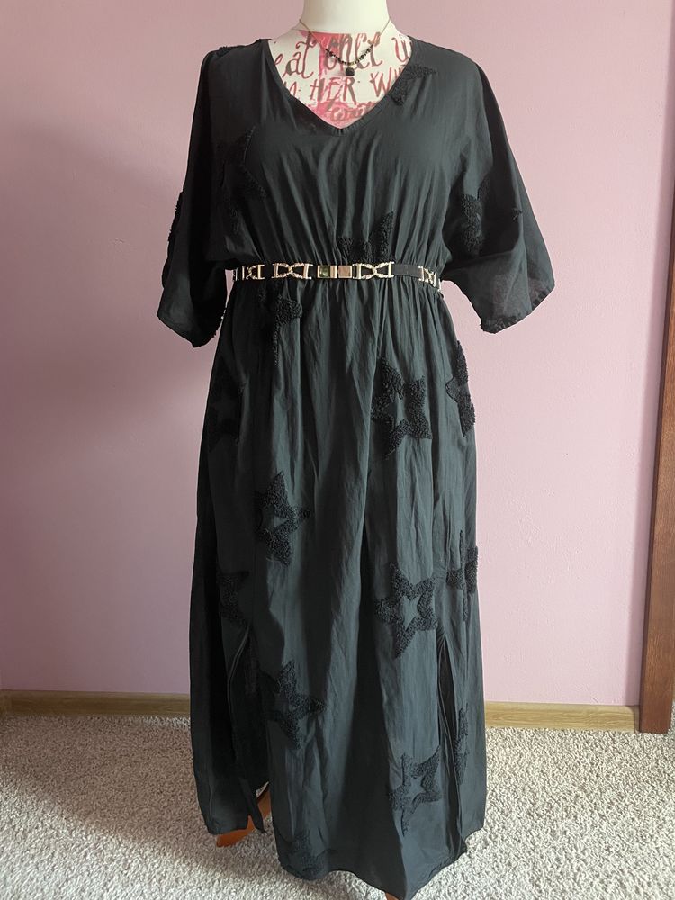 Sukienka czarna z printem 3D 42/44/46