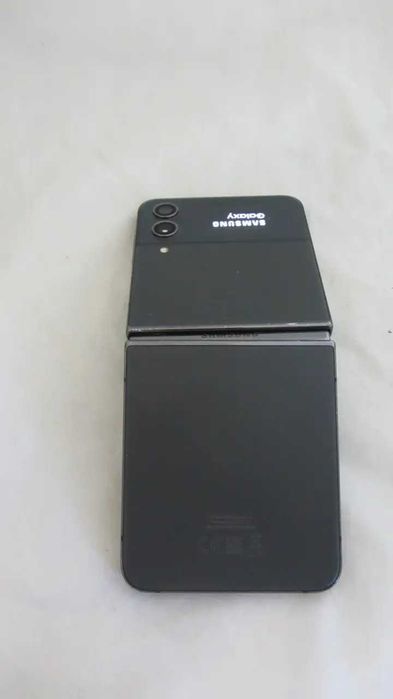 Samsung Galaxy Flip 4 (SM-F721BLVHSEK) Black