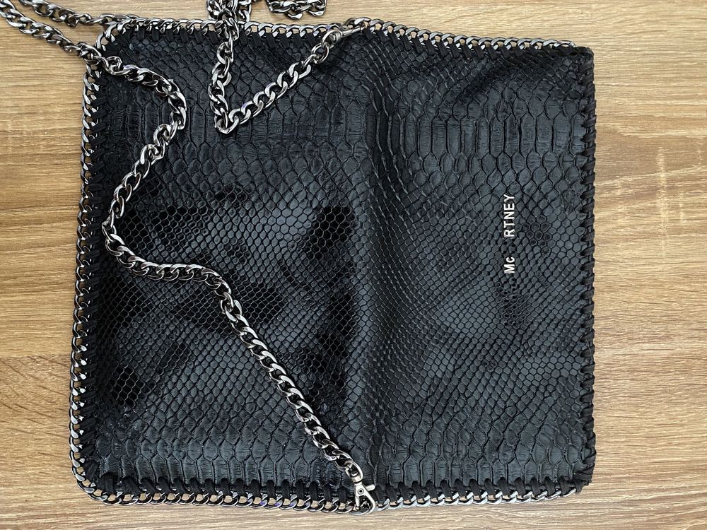 Stella McCartney torebka wizytowa kopertówka skórzana skóra łańcuszku