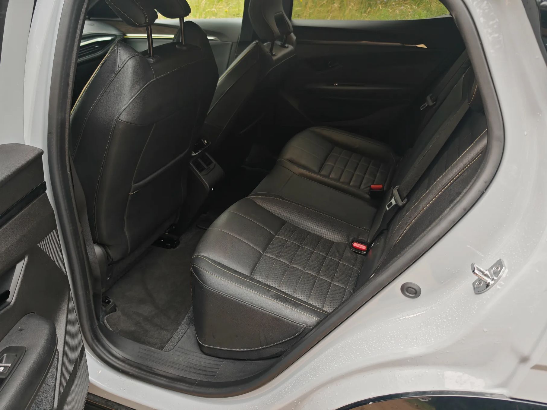Renault Megane Renault Megane e-tech EV60 Iconic full