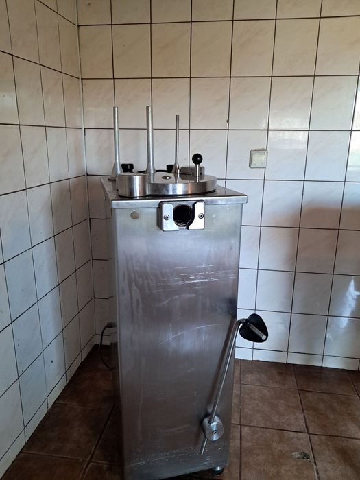 Nadziewarka hydrauliczna