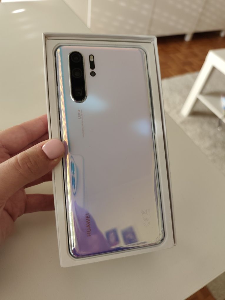 Telemóvel Huawei P30 Pro