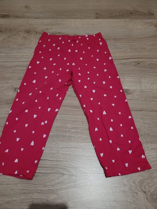 Getry czerwone w białe serduszka