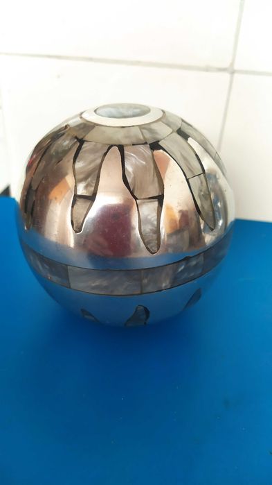 kula dekoracyjna,aluminium,nowe srebro,argentan,masa perłowa,Vintage