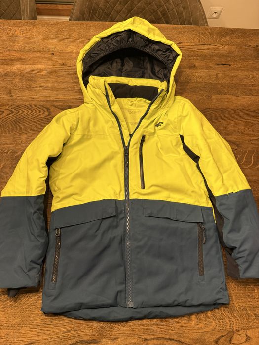 Kurtka narciarska 4f rozmiar 146 chłopak 10000