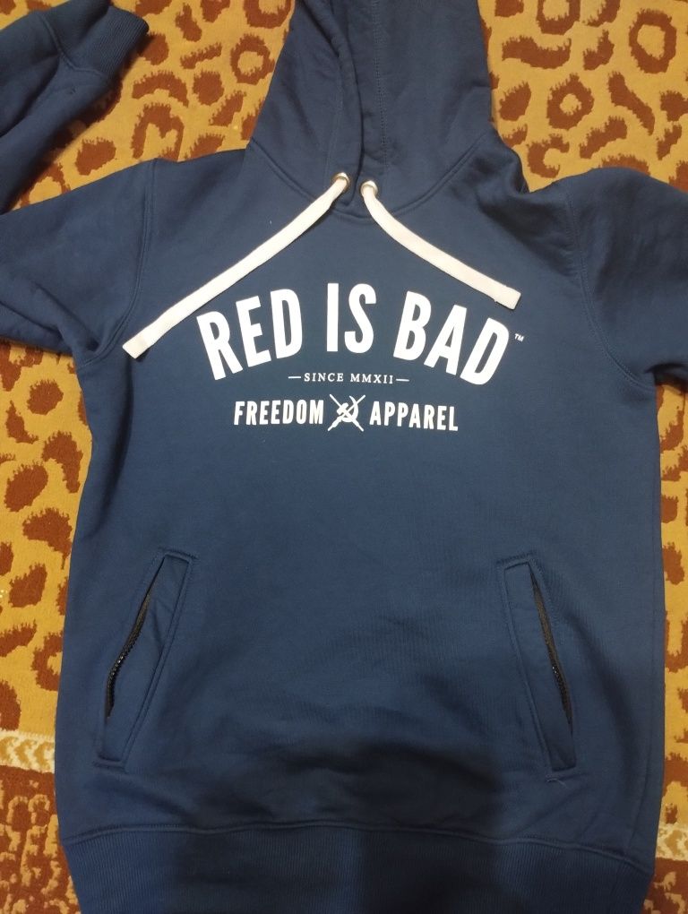 Bluza Red IS BAD
