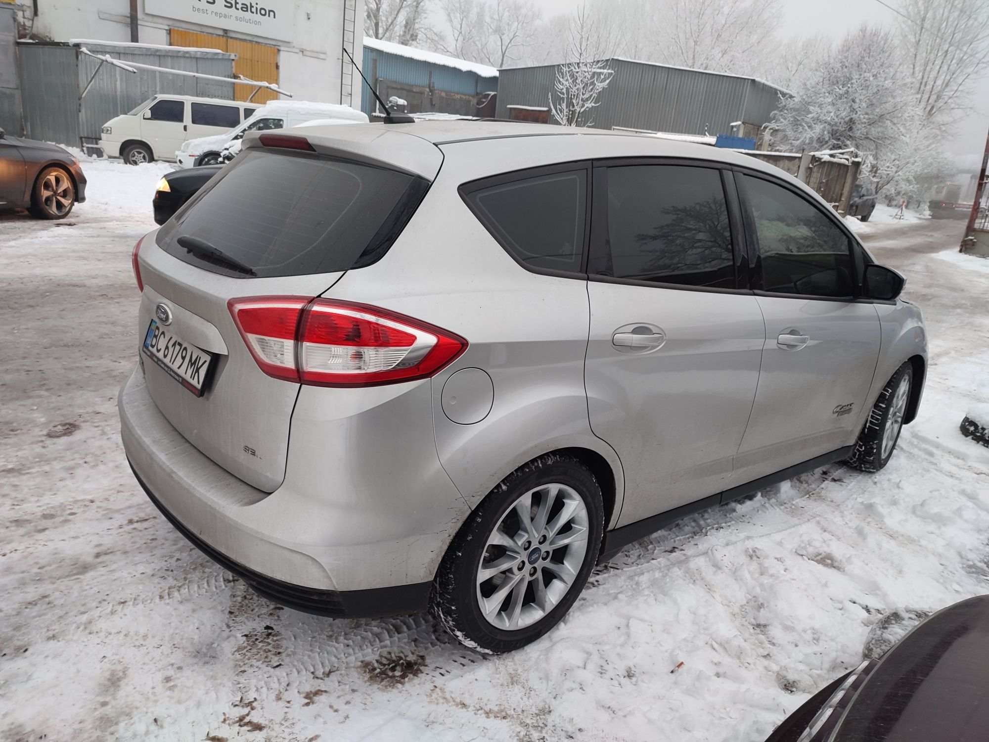 Ford c max energi 17рік