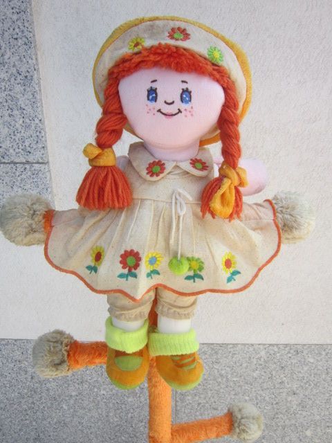 boneca de trapos linda