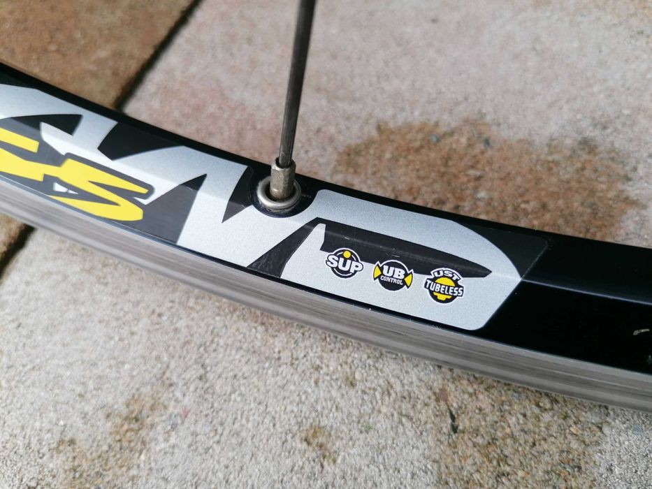 koła do roweru CROSS LAND 26 jak nowe MAVIC TARCZE