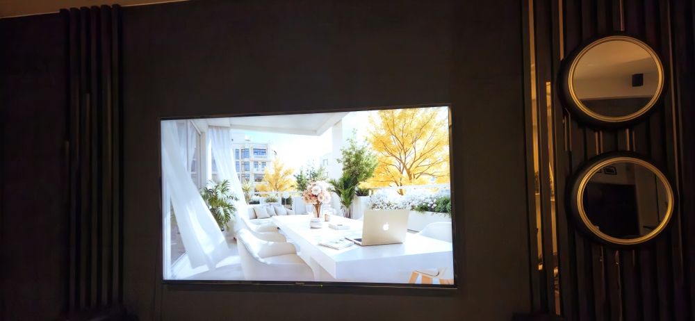 Sprzedam TV Panasonic 65 cali Stan idealny