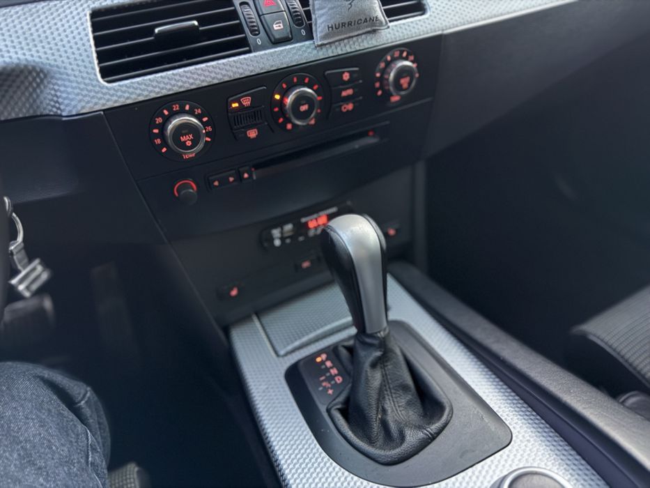 BMW E60 3.0 Бензин 2005 г