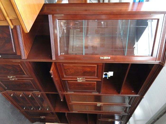 Grande móvel de sala em madeira - óptimo estado