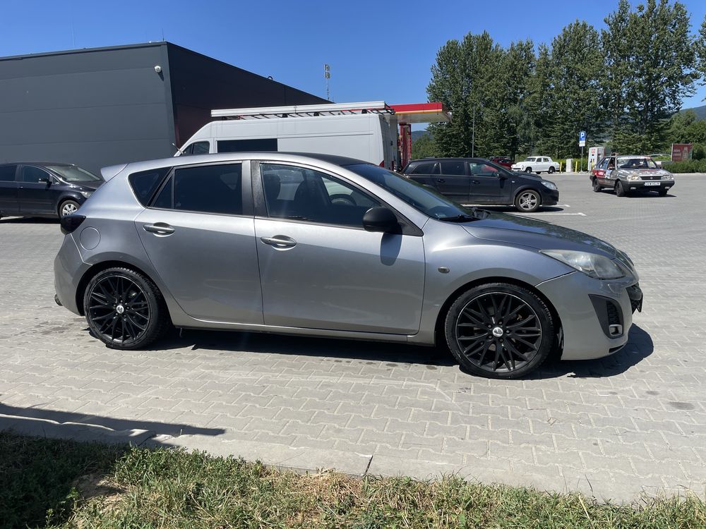 Mazda 3 2.2 185 km