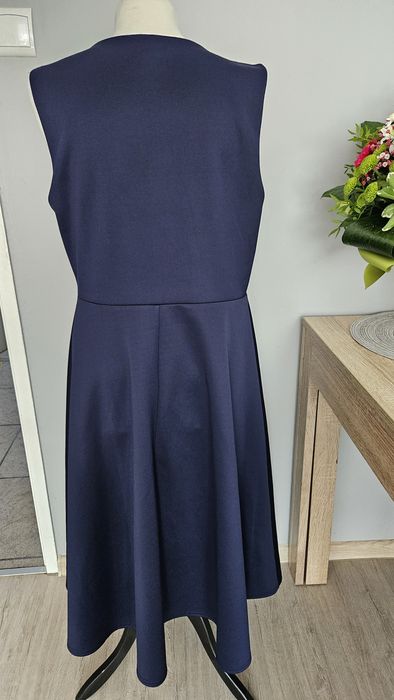 Sukienka elegancka uroczystość świeta jak nowa