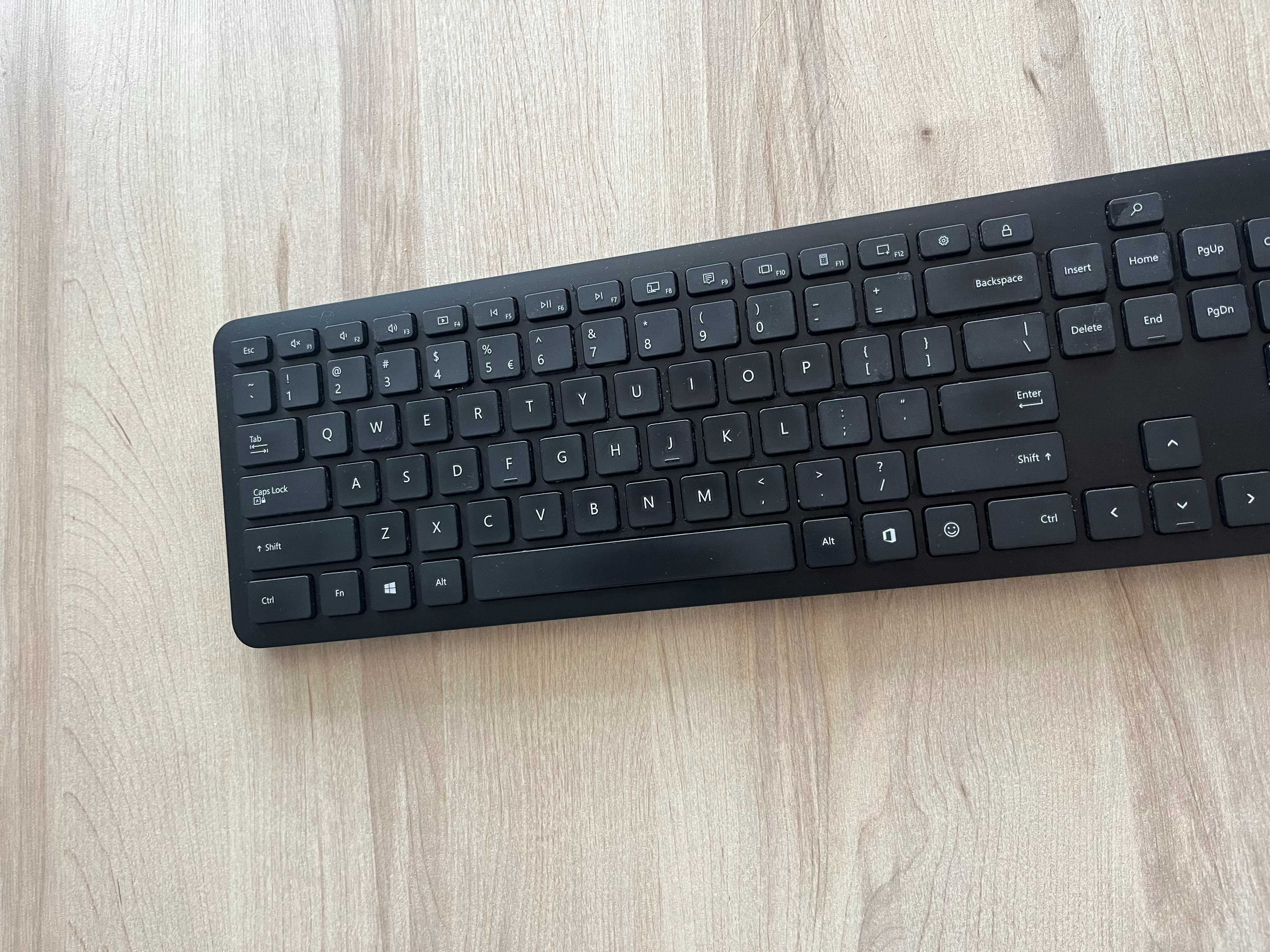 Klawiatura bezprzewodowa Microsoft Bluetooth Keyboard