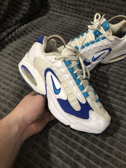 NIKE AIR MAX TRIAX (37.5-38) 24см женские кроссовки оригинальные белые