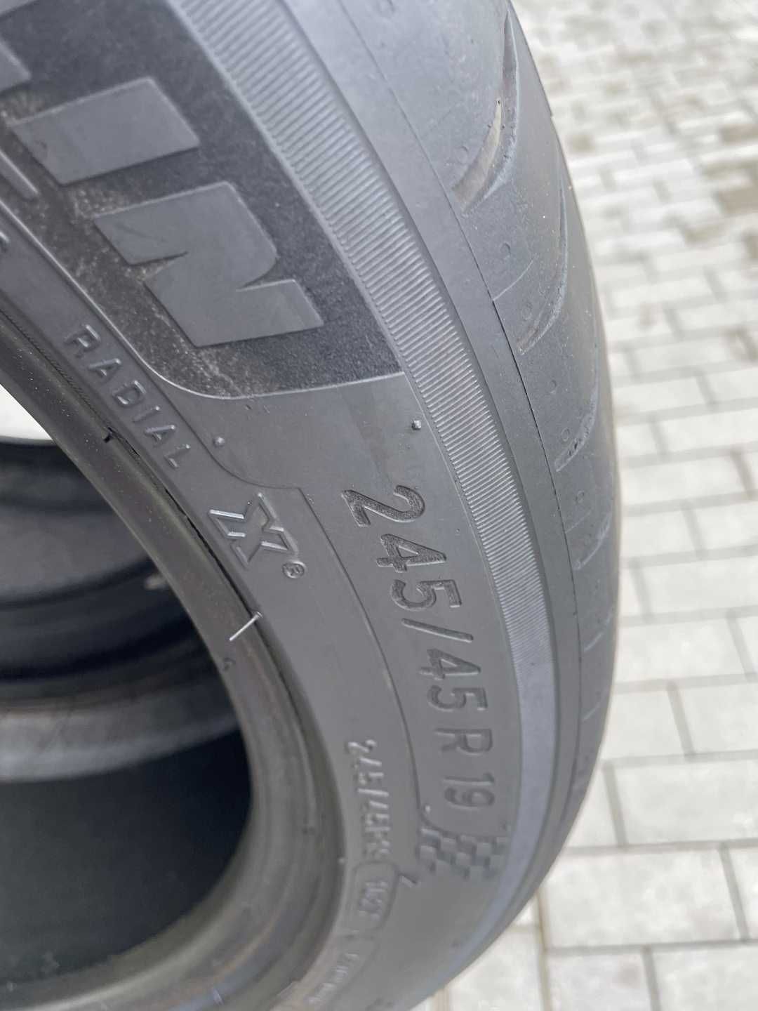 245 45 r19 Michelin Pilot Sport 4 AO 102Y 4,5mm  x2