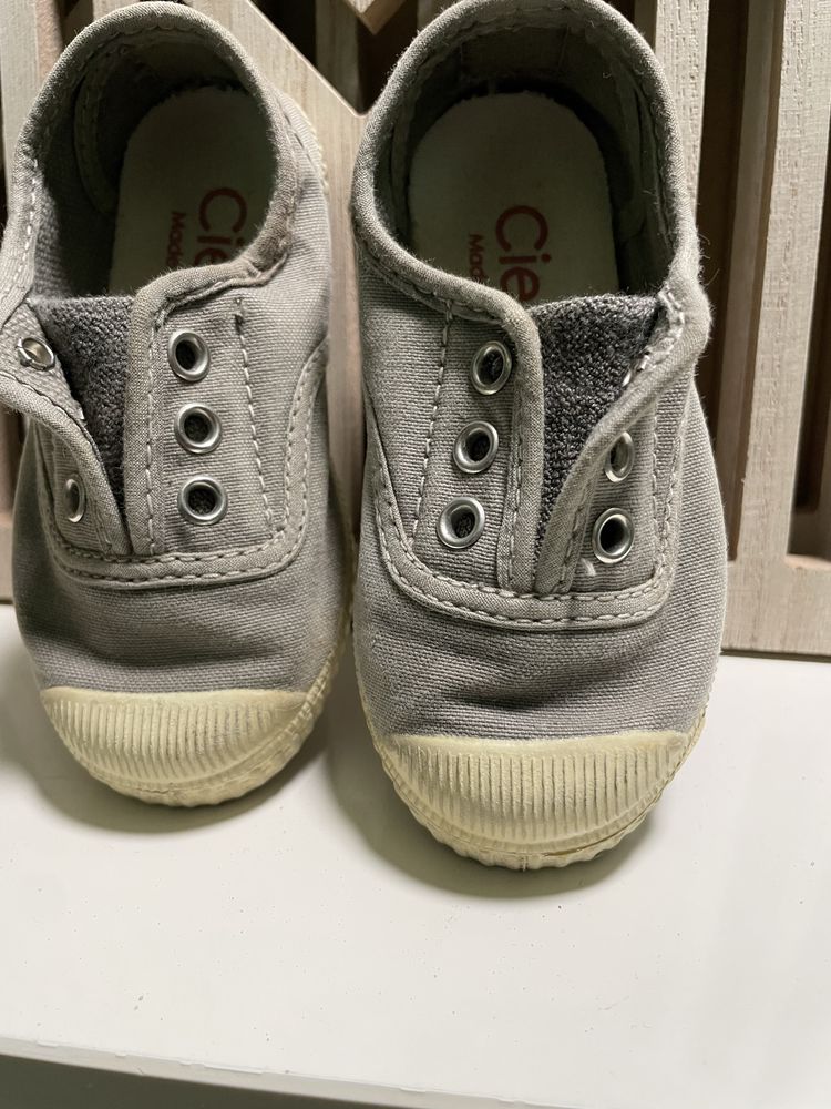 Pachnące buty CIENTA r 22