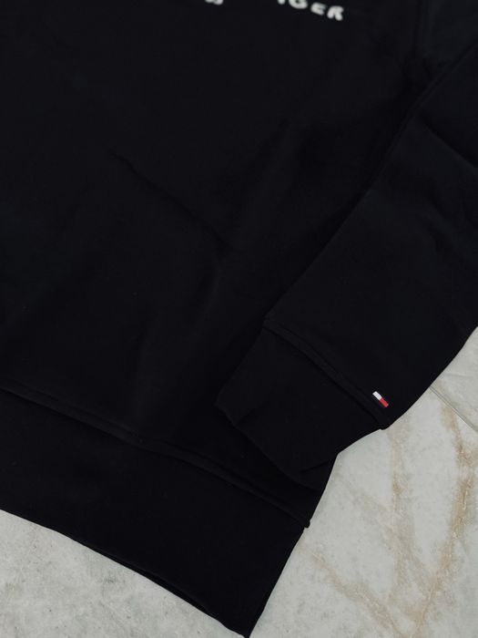 Czarna męska bluza ocieplana Tommy Hilfiger EST r. XXL logo haft