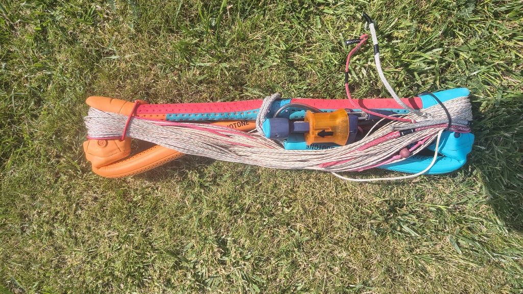 Kitesurfing Latawce North EVO 10 , 14 + bar Duotone używane w dobrym s